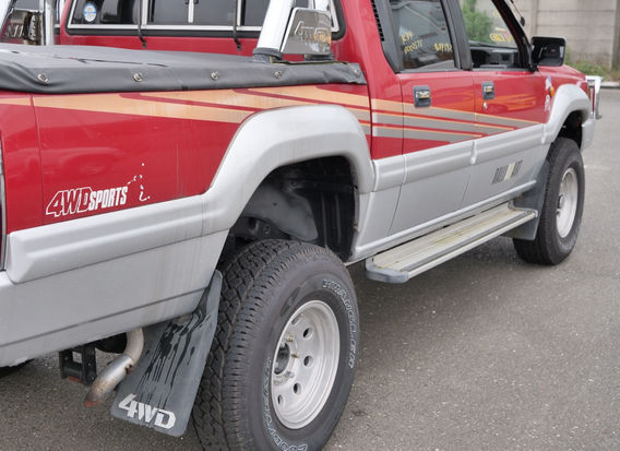 1992 Mitsubishi Strada R Dual Cab driver side profile