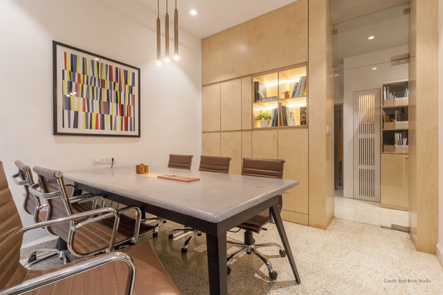 Microtopping concrete table