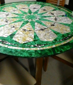 Malachite and mother-of-pearl table