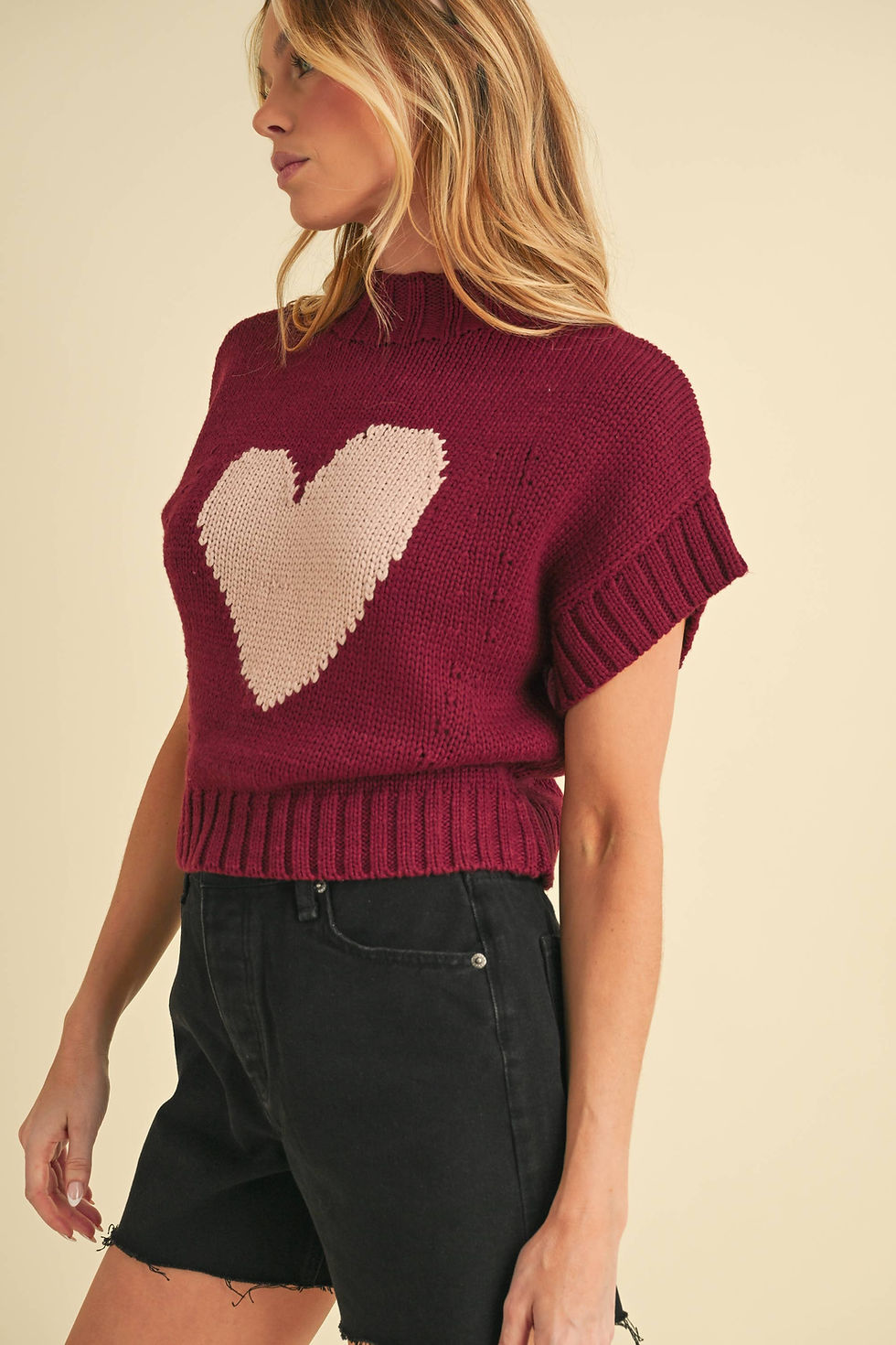 Thumbnail: Heart Knitted Red, Contemporary, Valentine's Day