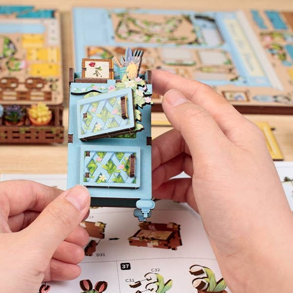 Thumbnail: DIY Book Nook Kit: Anna‘s Blue Blossom