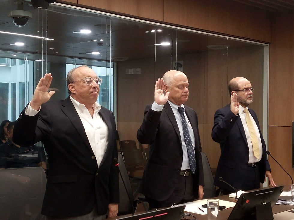 Baruch (izquierda) la mañana del lunes 19 de junio de 2023 en la comparecencia | Fotografía de CRHoy