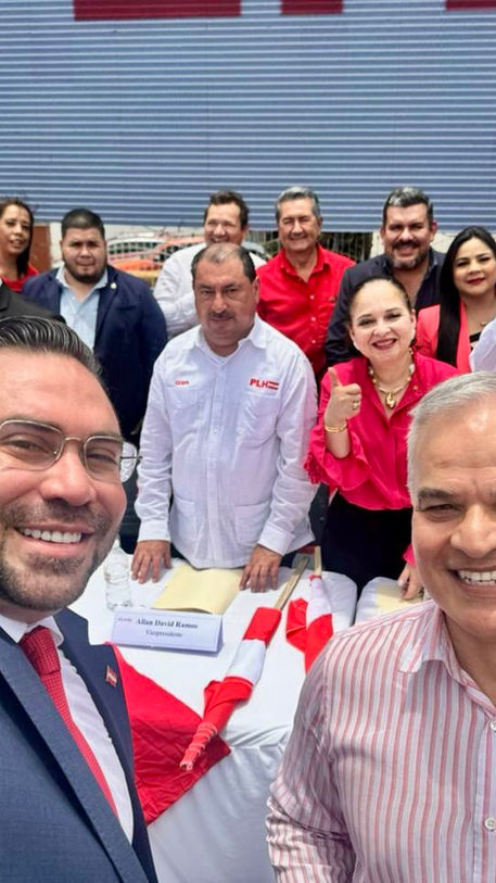 Partido Liberal de Honduras recibe a Jorge Cálix y otros ocho diputados del Legislativo en esfuerzo de "renovación"