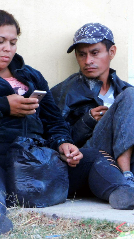 Crisis migratoria en la frontera de Estados Unidos deja un récord de detenciones en agosto de 2023