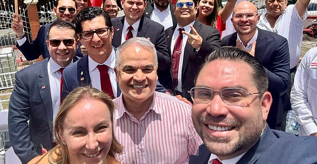 Partido Liberal de Honduras recibe a Jorge Cálix y otros ocho diputados del Legislativo en esfuerzo de "renovación"