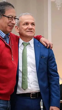 Entre el asilo, la fiesta y una circular roja: la vida pública del colombiano Carlos Ramón González, prófugo clave del "caso UNGRD", en Managua