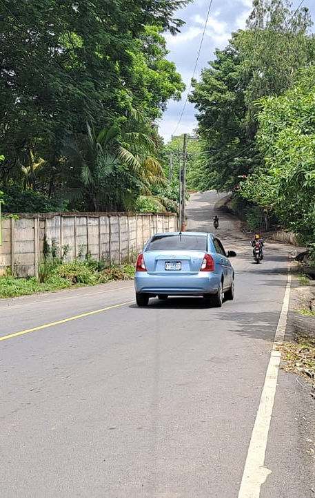 Desafiando la naturaleza en Valle Gothel: un peligro latente en temporada de lluvias