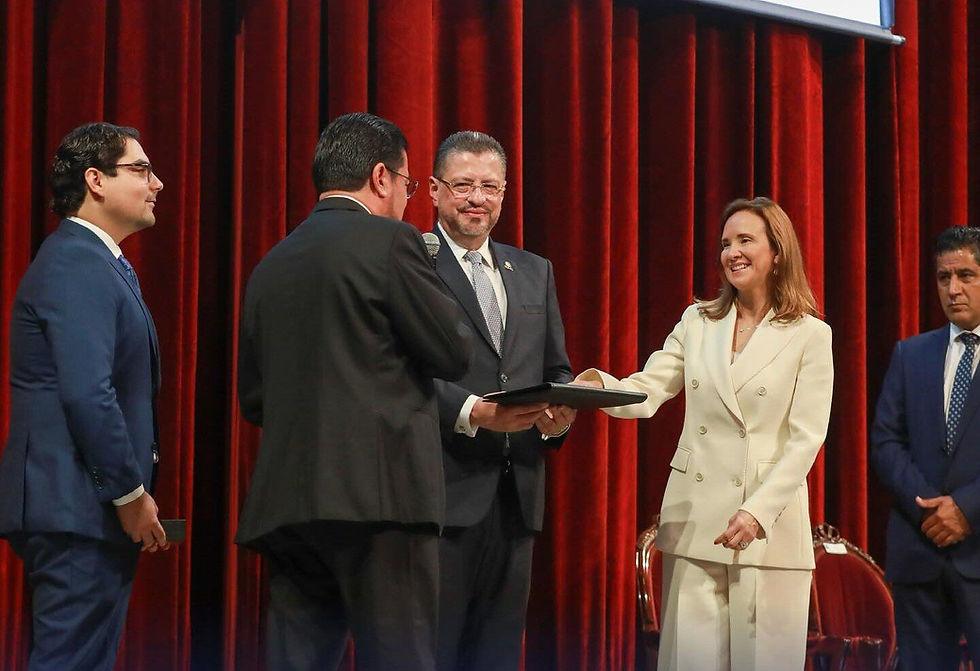 El martes 05 de diciembre de 2023, Ana Gisela Sánchez Maroto es juramentada con la presencia del presidente de Costa Rica, Rodrigo Chaves, como presidenta ejecutiva del Banco Centroamericano de Integración Económica | Fotografía cortesía