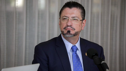 Allanamientos 24/7 y homicidios al alza: más contradicciones del gobierno de Rodrigo Chaves en materia de seguridad