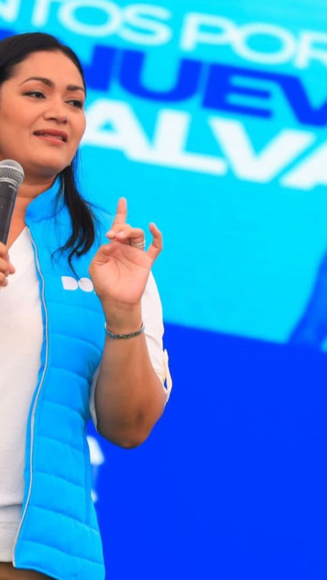 Claudia Rodríguez, la primera mujer en la Presidencia de El Salvador, para que Bukele se reelija