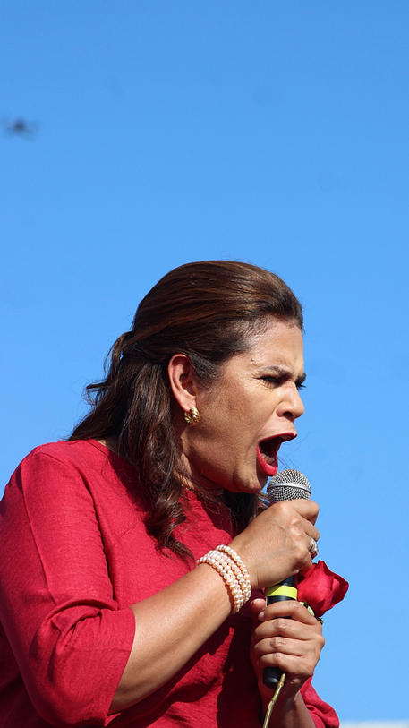 LIBRE desenfunda el plan para atornillarse en el poder. Rixi Moncada desafía la derrota oficialista y ordena con extremismo "paralizar" Honduras