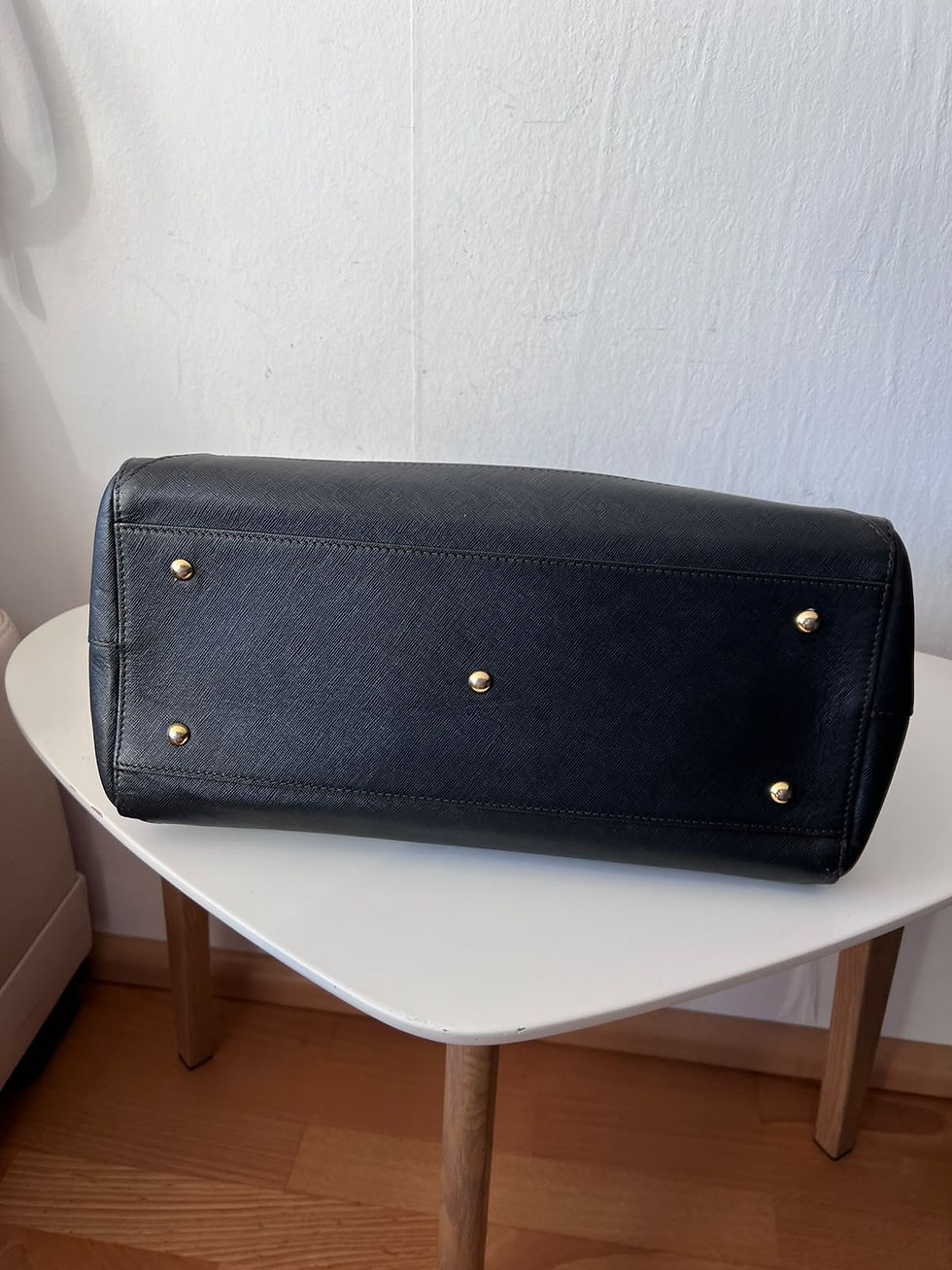 Thumbnail: MCM Black Structured Tote Bag – Gold-Tone Hardware