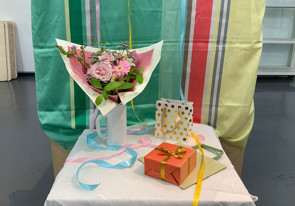 5月生花モチーフ