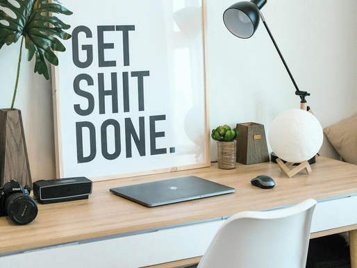 Forget Your Fat Ass...Worry About 3 Resolutions You Need for a Prosperous Career in the New Year!