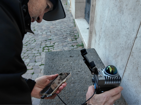 מעבר לעינית: איך צלם קולנוע אחד חלוץ בסקאוטינג לוקיישנים בתלת־ממד עם XGRIDS 3DGS