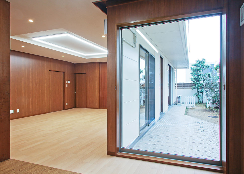 リビング＿内外空間をキャッチ