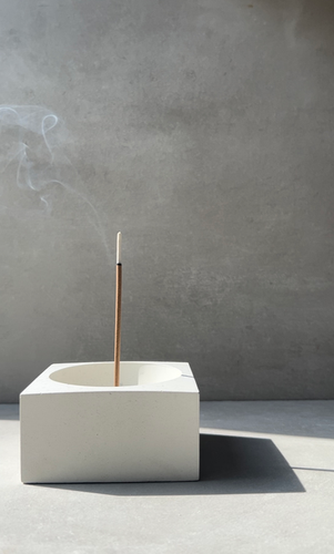 MONOLITH　Concrete Incense Holder Square Concrete Incense Holder Square – #MONOLITH