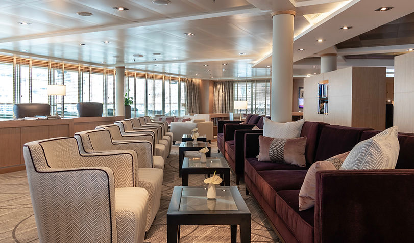 Seabourn OSQ - Observation Bar.jpg