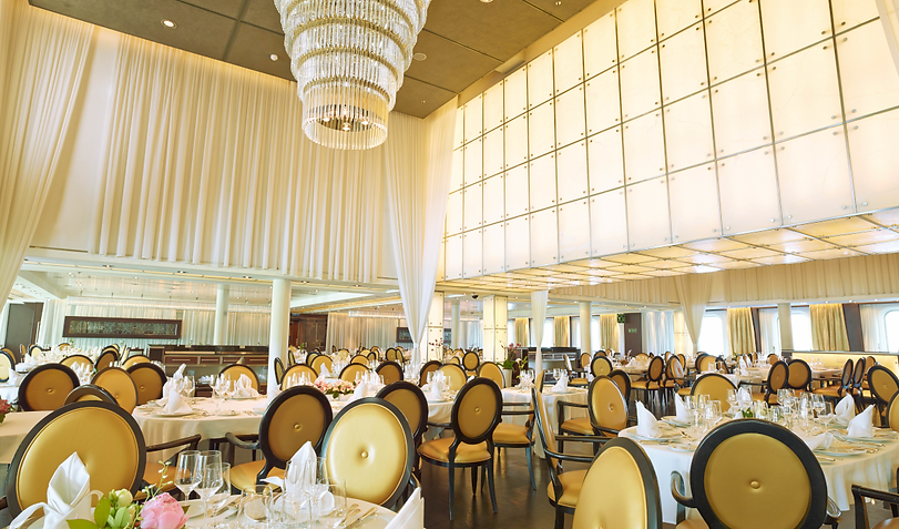 Seabourn OSQ - Observation Bar.jpg