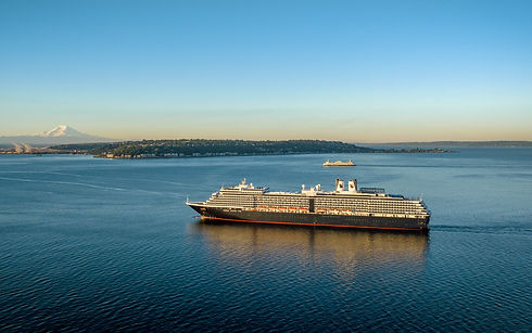 Westerdam_Seattle-0154 (1)_edited.jpg