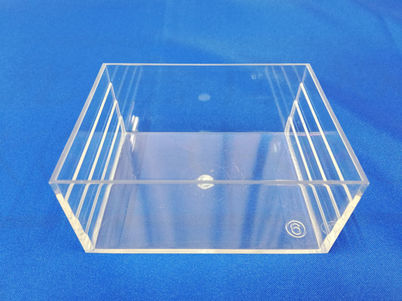 射出成形：箱形状の成形品における成形条件の出し方