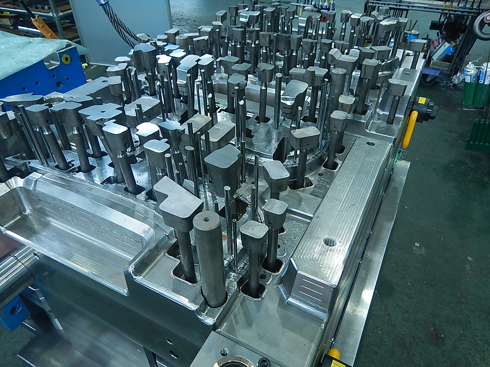 射出成形における突き出し機構（エジェクタ機構）の基礎と重要性