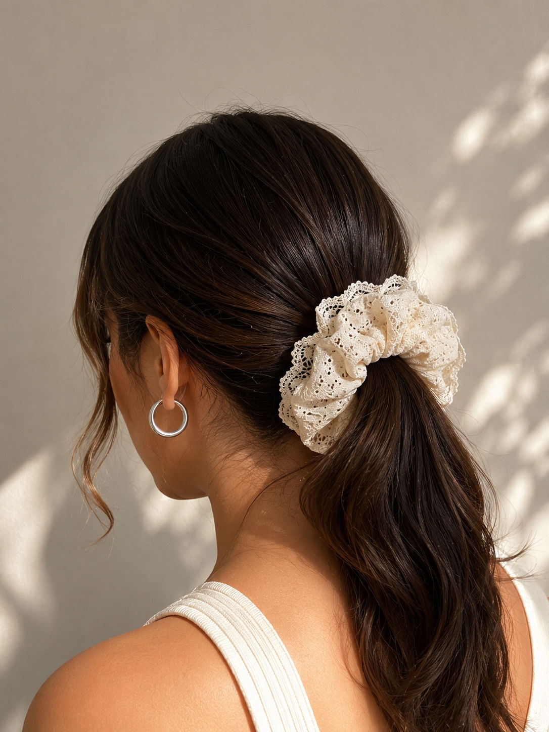 SCRUNCHIE BRODERIE