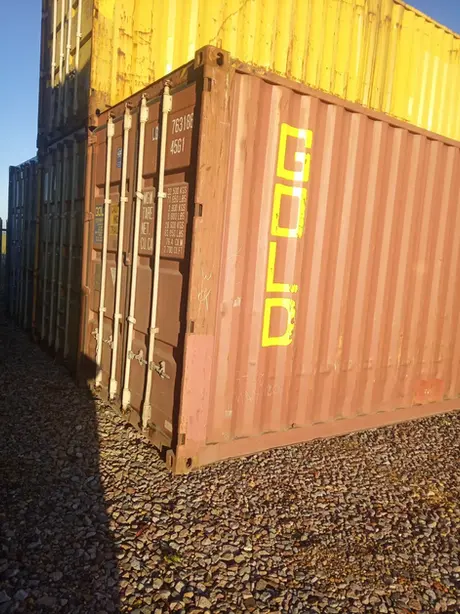 Lift & Shift stacked containers