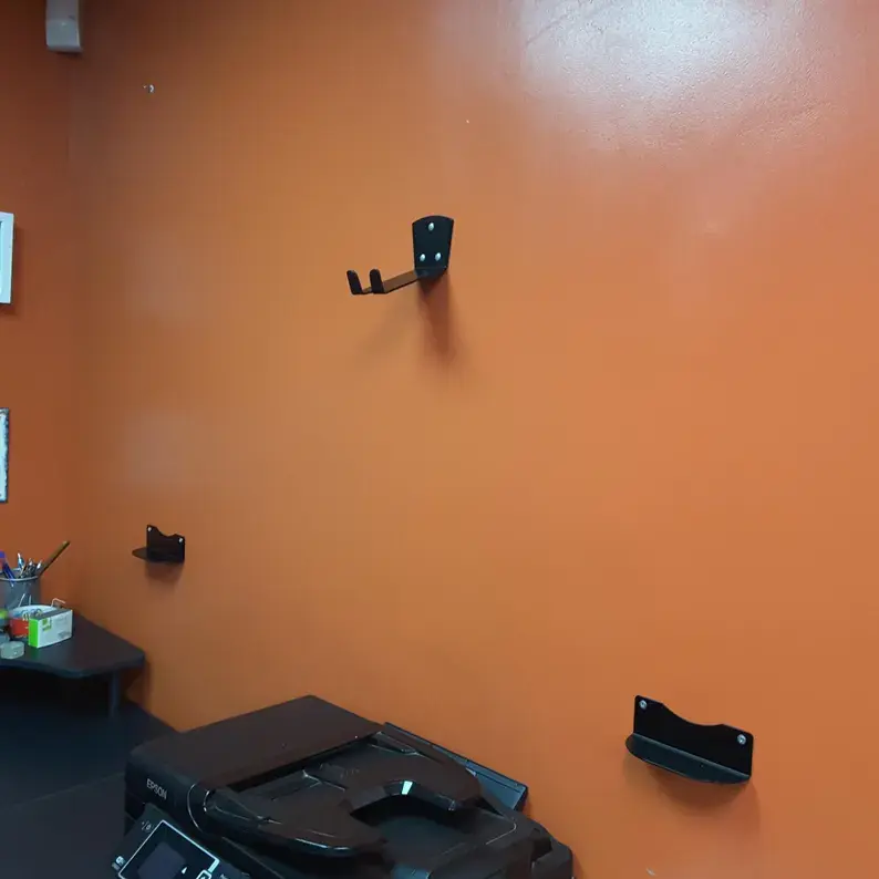 Thumbnail: Metal bike mount