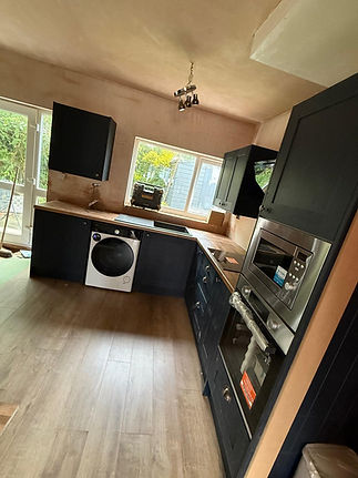Kitchen install in progress