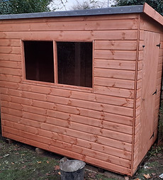 Pent shed