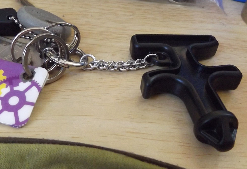Thumbnail: Keychain Chainmaille Latch with Stinger defense tool
