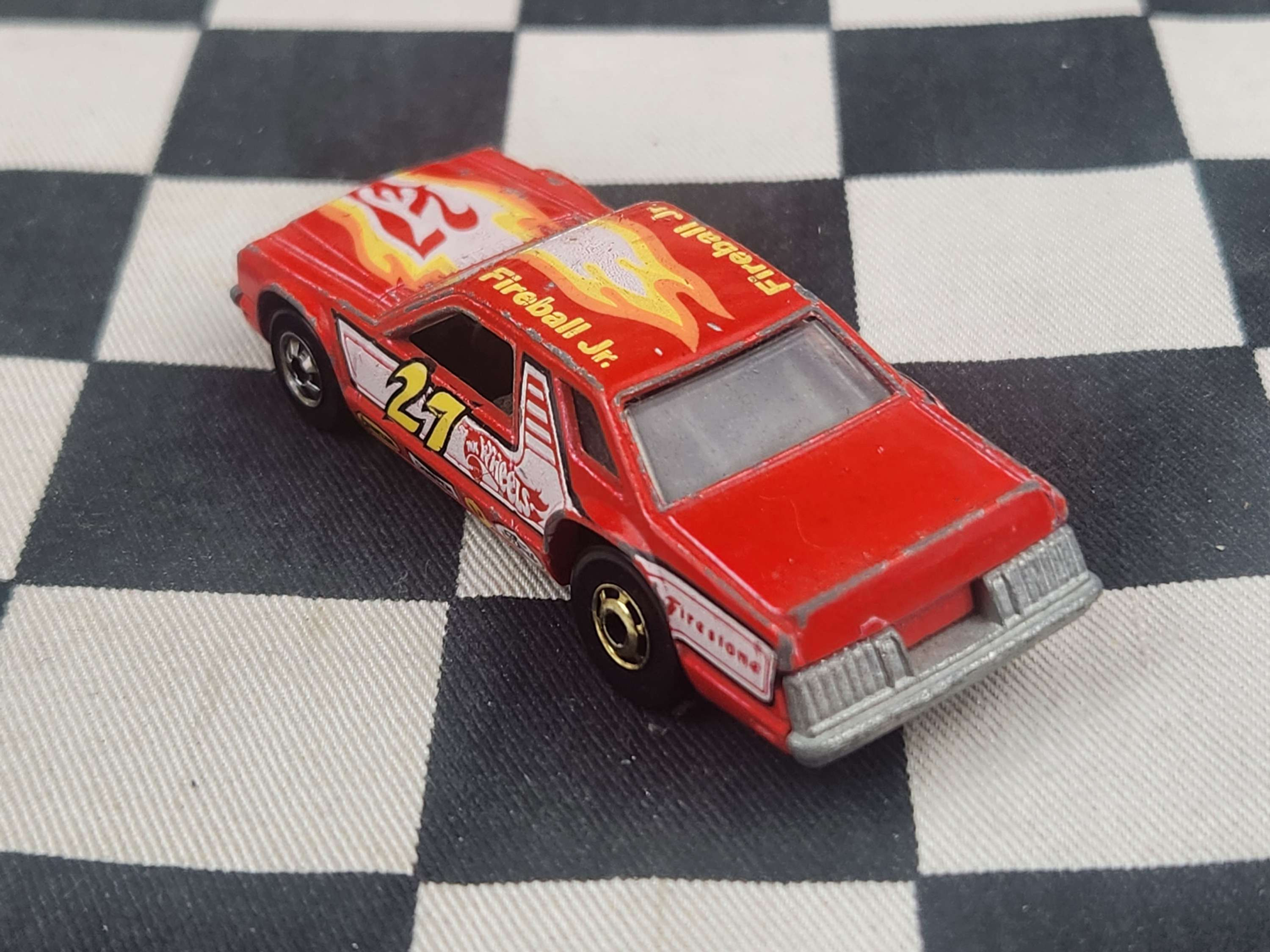 Vintage Loose Hot Wheels Blackwall Front Runnin' Fairmont Fireball JR