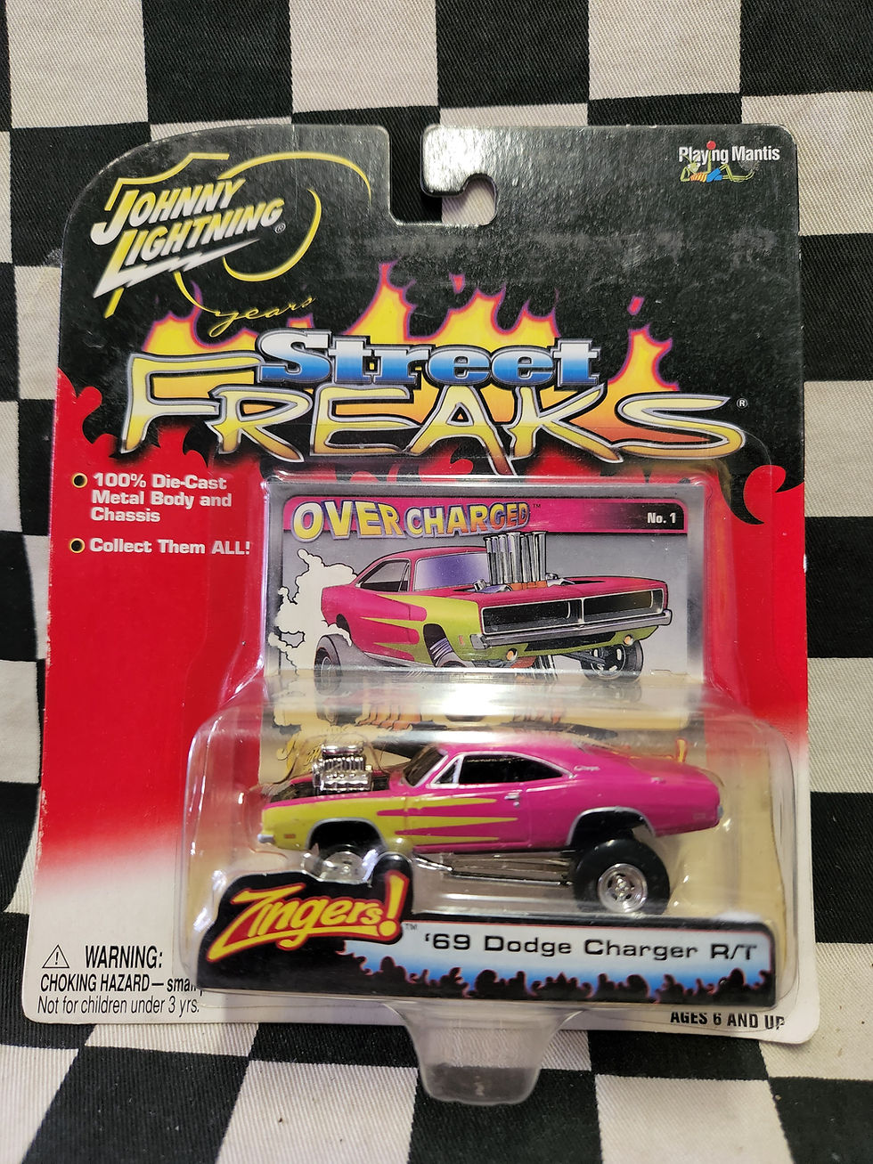 Johnny Lightning Street Freaks Zingers 69 Dodge Charger R/T Overcharged