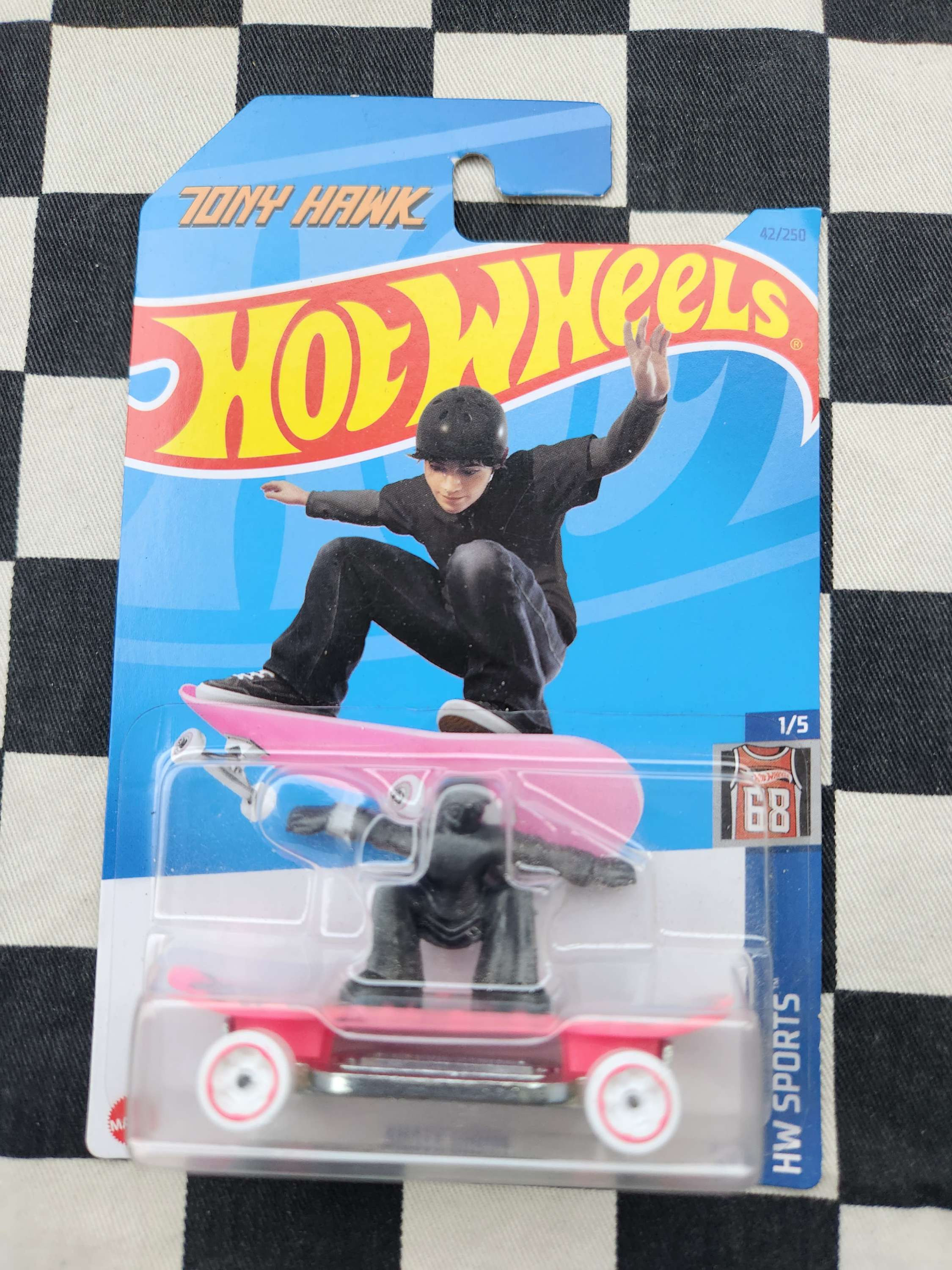 Hot Wheels 2023 Sports Skate Grom Tony Hawk Pink
