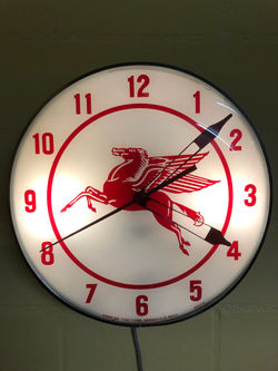 ...die Uhr erstrahlt in neuem Glanz!