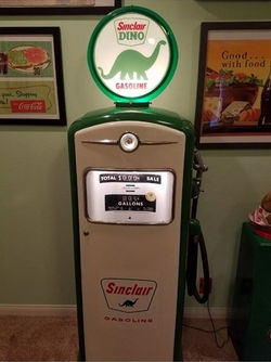 Sinclair 1960 Gas-Pump