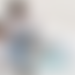 Estudios de estabilidad en cosméticos: laboratorio con productos cosméticos en pruebas de estabilidad.