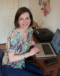 Cindy Reynolds, web design and graphic design with R House