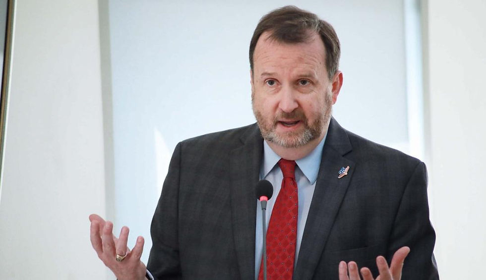 The United States Ambassador to Nigeria, Richard Mills