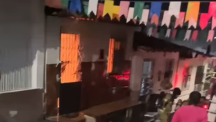Amargosa: Corpo de Bombeiros contém chamas em uma casa 