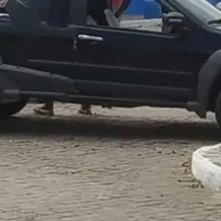 Homens armados realizam sequência de assaltos e fazem motorista refém em Milagres