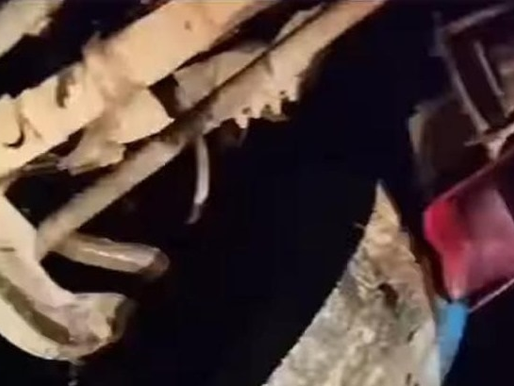 Caminhão carregado com laranjas se envolve em acidente no trecho da Pedra do Cavalo