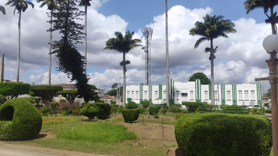 Amargosa publica abertura das inscrições de dois Processos Seletivos