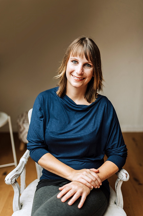 Coiffeur, Coiffeuse, Sabrina, Sabrina Burri, Solothurn, Soleur, Make-up, Visagistin, Visagist, Maskenbildnerin, Maskenbildner, zu Hause, zuhause, at home, bei mir zu Hause