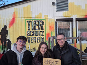 Erfolgreiche Weihnachtsaktion: Spendenübergabe an das Tierheim