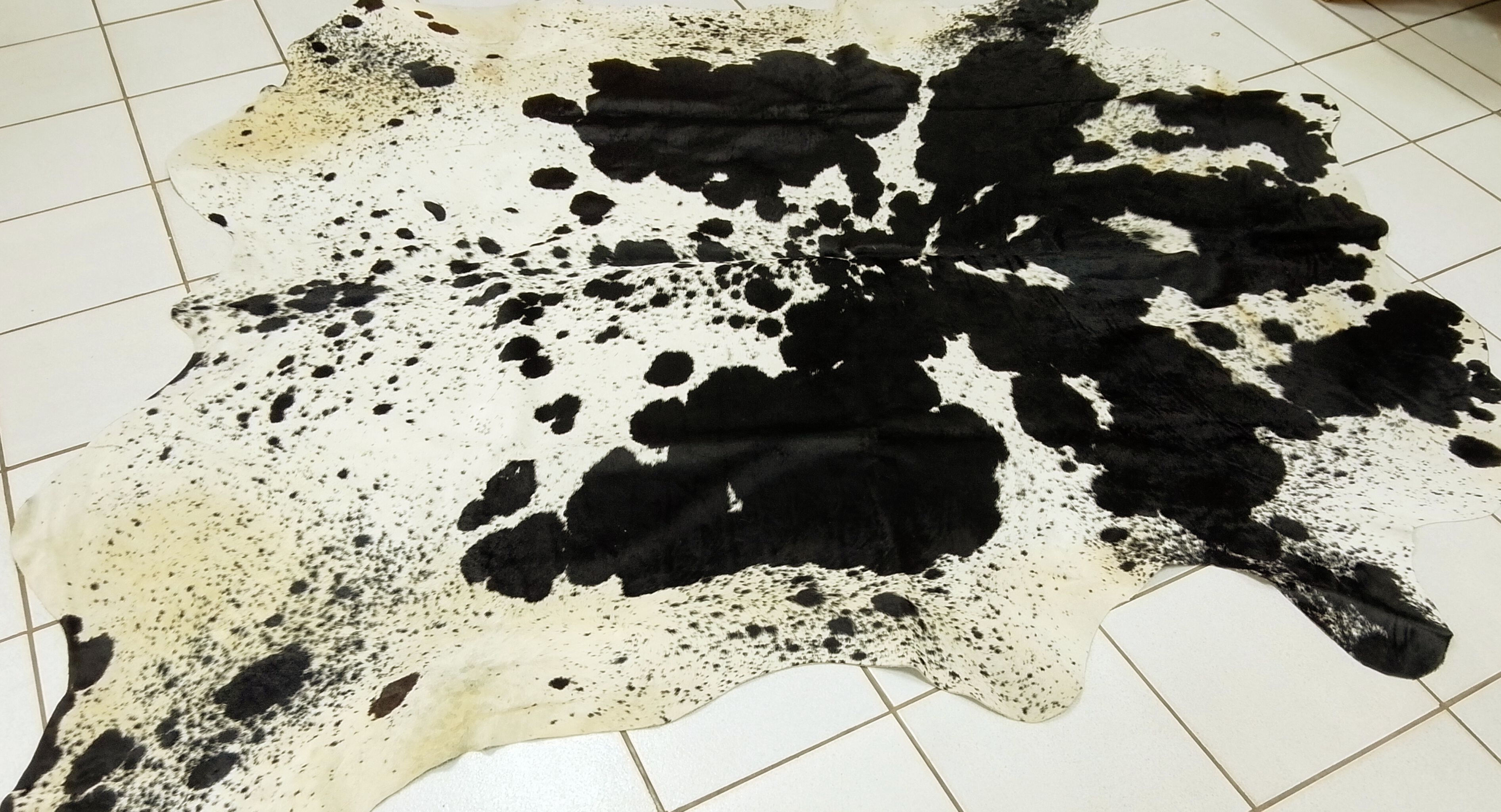 Nguni Hide No 8 – Handcrafted by a Skilled Artisan in Zululand