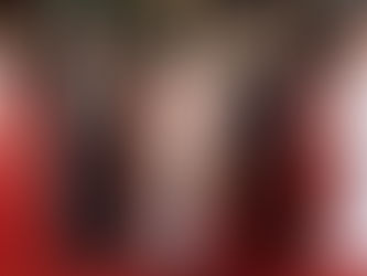 Εκθαμβωτικές παρουσίες στο κόκκινο χαλί των Baftas