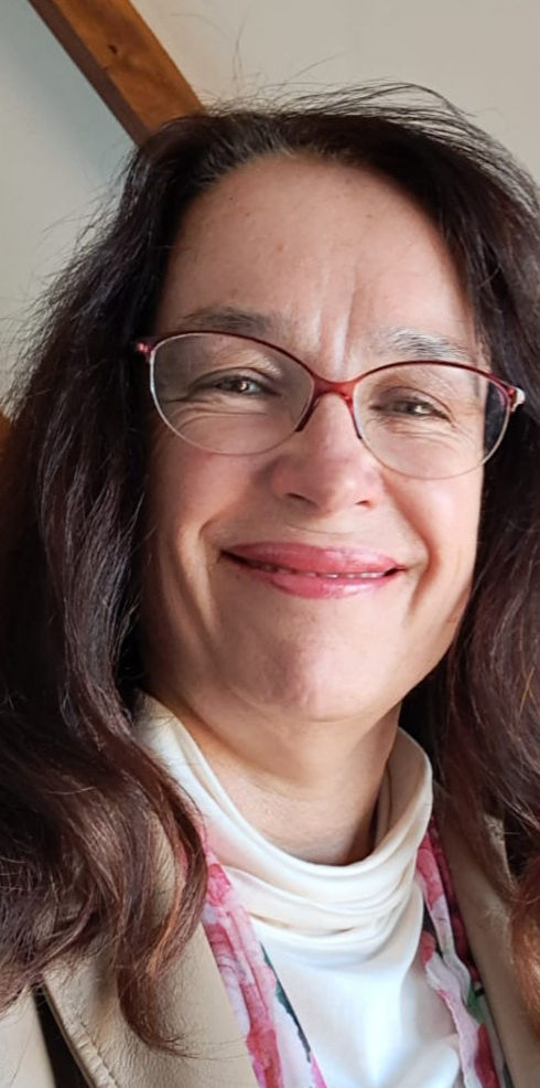 Website profile pic better_edited.jpg