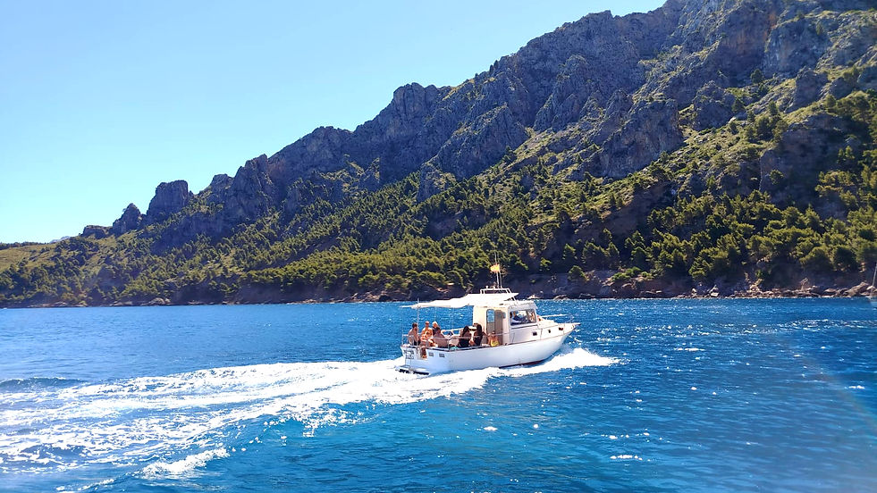 SOLLER BOAT CHARTERS.jpg